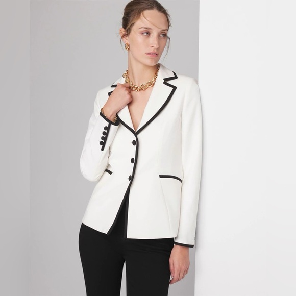 WHBM® 3-Button Signature Blazer—ECRU BLACK COLORBLOCK - Picture 2 of 8